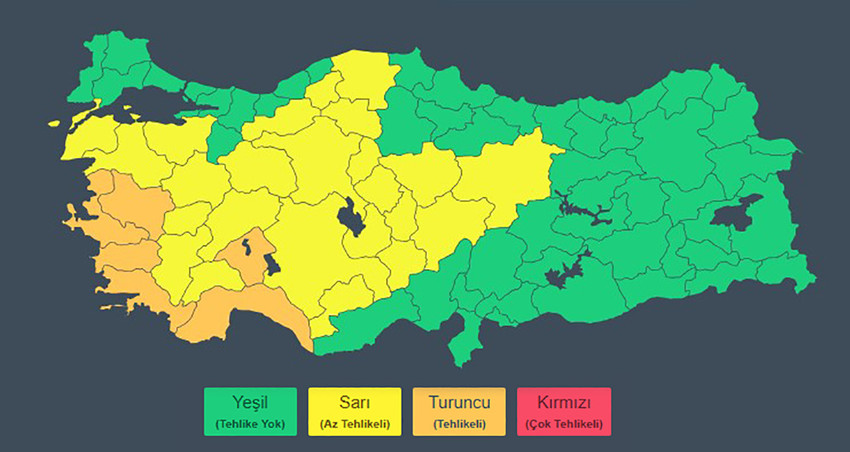 AFAD, yarın sabah saatlerinden itibaren Akdeniz, İç Anadolu ve Batı Karadeniz'in iç kesimlerinde sağanak ve fırtına beklendiğini belirterek, vatandaşlara uyarıda bulundu. 6 ilde turuncu, 24 ilde ise sarı alarm verildi. 