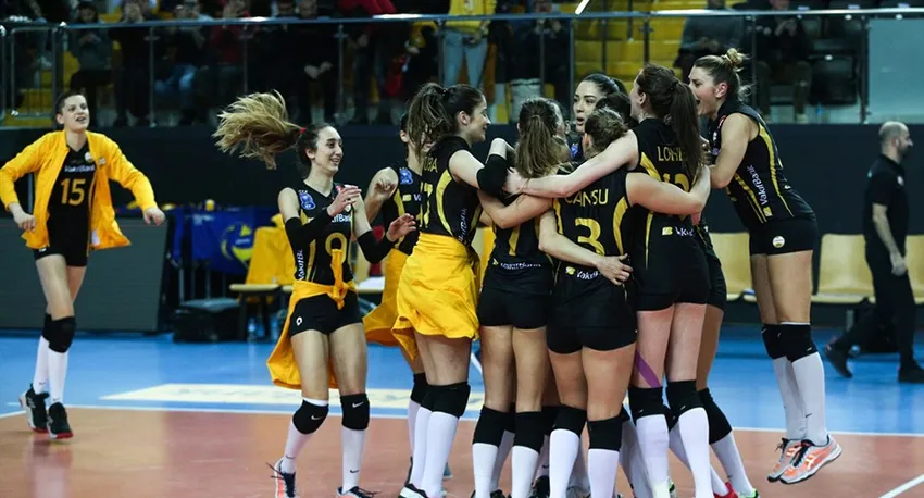 VakıfBank: 3 - Eczacıbaşı VitrA: 0