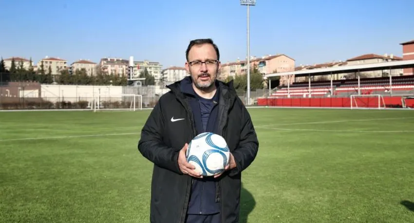 Bakan Kasapoğlu'ndan ''seyircili maç'' açıklaması
