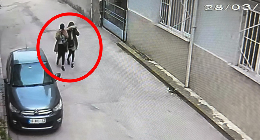 Hırsızlık yapmak için Eskişehir'den Bursa'ya gelen 2 şüpheli kadın polisin takibi sonucu kıskıvrak yakalandı.