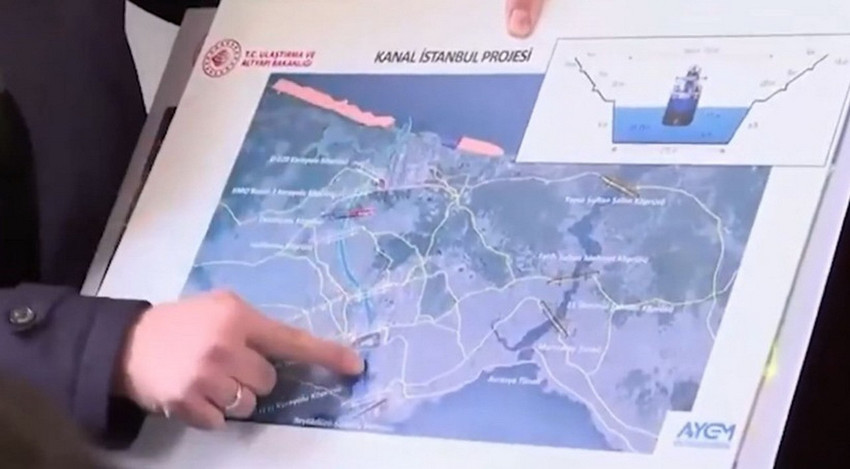 CHP lideri Özgür Özel, Cumhurbaşkanı ve AK Parti lideri Erdoğan'ın Ulaştırma Bakanı Abdulkadir Uraloğlu, Çevre, Şehircilik ve İklim Değişikliği Bakanı Murat Kurum ile birlikte helikopterle Kanal İstanbul arazisinde yaptığı keşif gezisinin görüntülerini "“Kanal İstanbul gündemimizde yok” açıklamaları yalandır. Hükümet Kanal İstanbul’dan vazgeçti ifadeleri tamamen aldanmadır, aldatmacadır. 19 Mart darbe girişiminin siyasi hedefi İmamoğlu, maddi hedefi  Kanal İstanbul'dur" diyerek paylaştı.