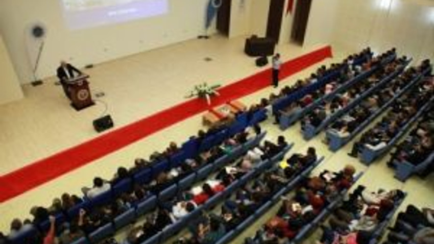 Batman Üniversitesinden Doruktaki uygarlık Urartu konferansı