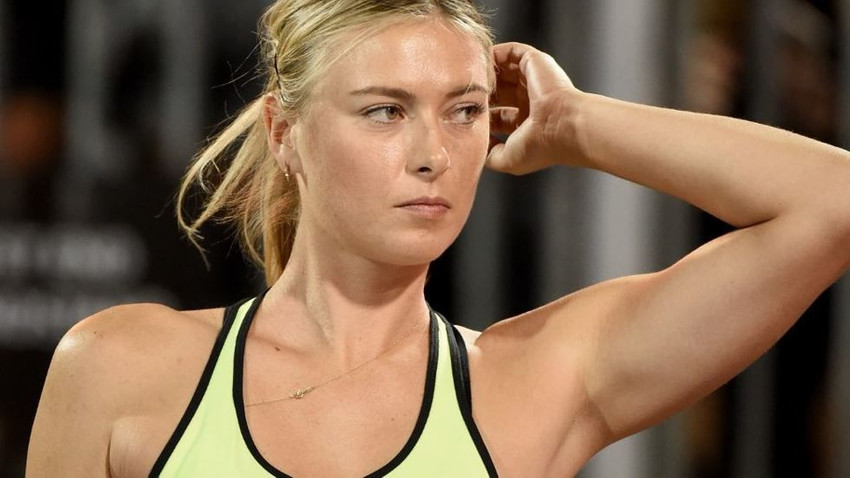 Maria Sharapova şok etti ! Erken veda...