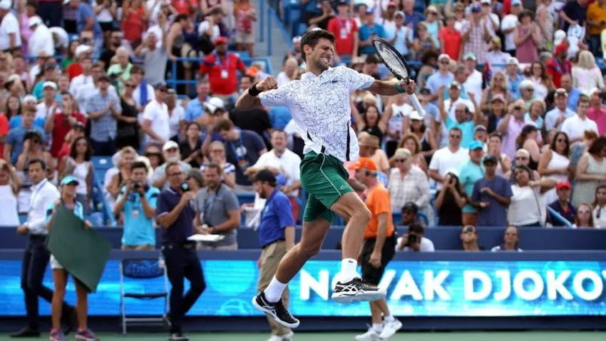 Dev finalde kazanan Djokovic !