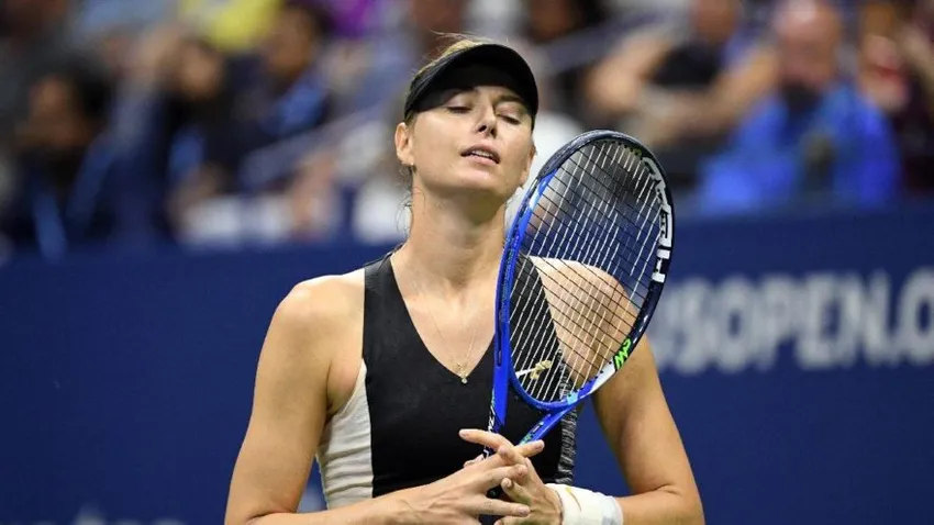 Maria Sharapova şok etti ! Erken veda...