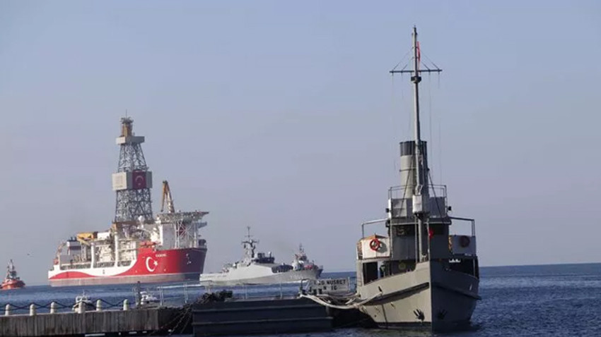 Kanuni sondaj gemisi Çanakkale Boğazı'nı geçti