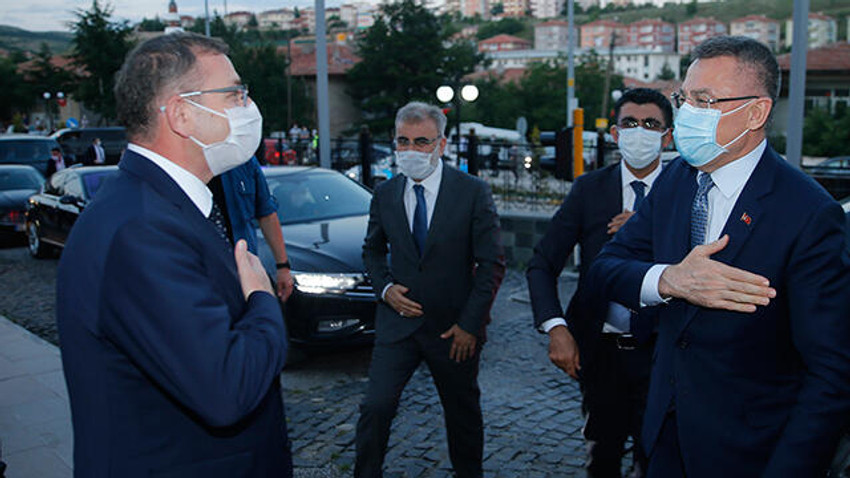 Cumhurbaşkanı Yardımcısı Oktay'dan fabrikalara ziyaret