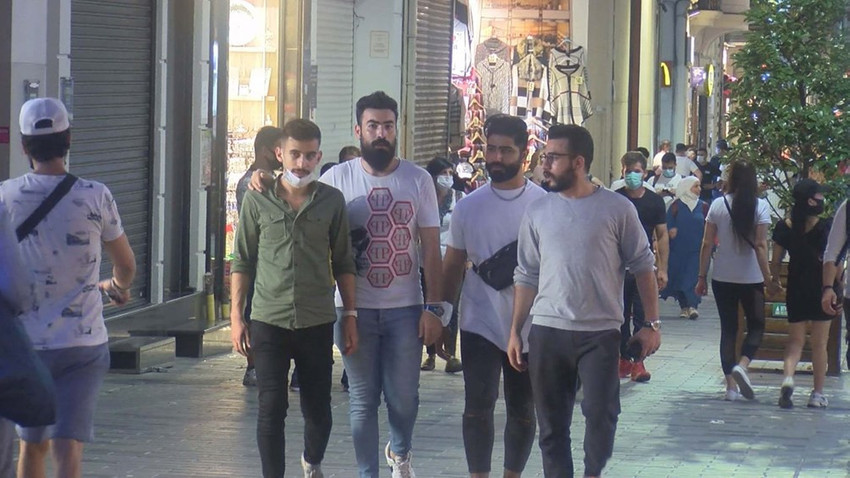 İstiklal Caddesi'nde korkutan hafta sonu yoğunluğu - Resim: 2