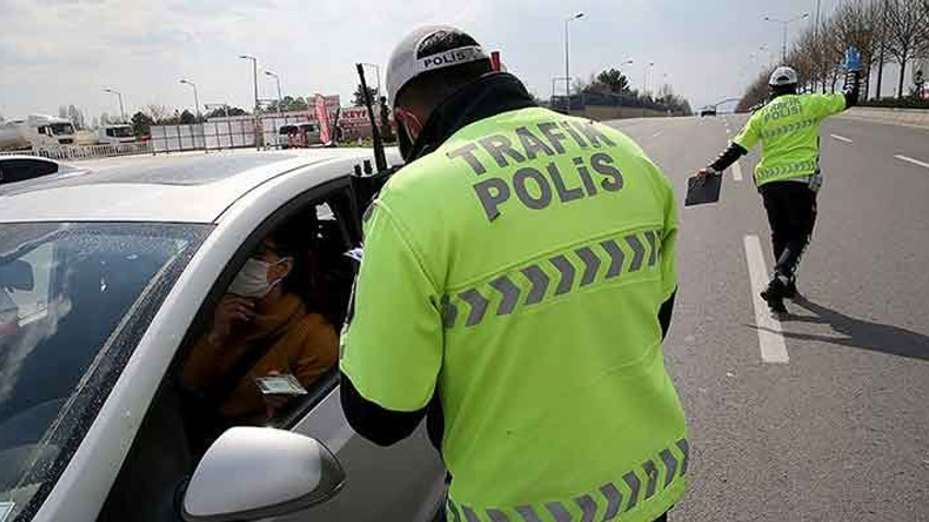 Valilik duyurdu! Özel araçlarda maske takmak zorunlu oldu