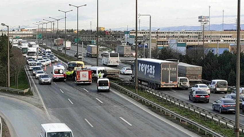Anadolu Otoyolu'nda zincirleme kaza! Trafik kilitlendi