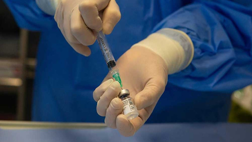 Sanofi, Pfizer-BioNTech'in Covid-19 aşısını üretecek