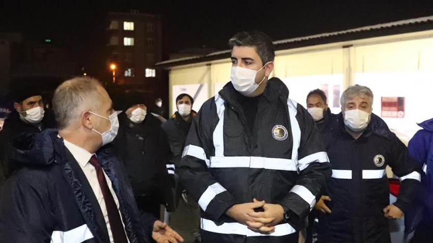 Kartal'da Başkan Yüksel, ekiplerinin yoğun mesaisine katıldı