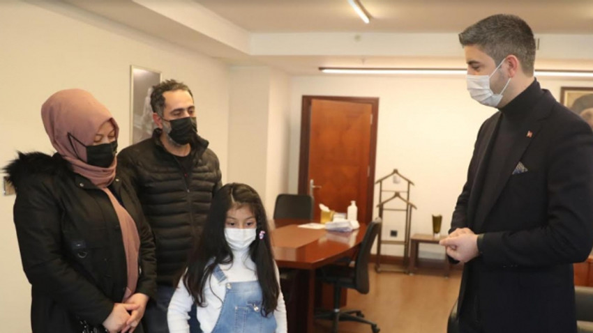 Mucize çocuk Azra’dan Başkan Gökhan Yüksel’e ziyaret