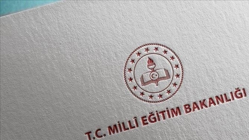 Başörtülü öğrenciyi okula almayan yönetici ve öğretmen açığa alındı