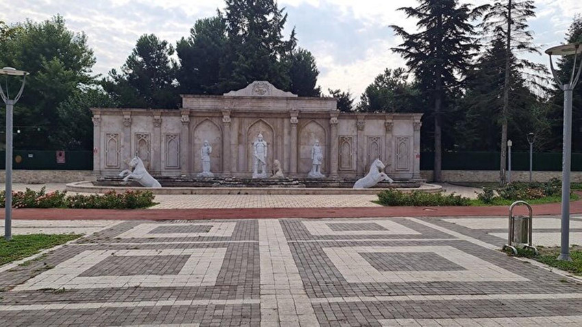 Selçuklu dönemini temsil eden asker heykelinin mızrağını çaldılar! - Resim: 3