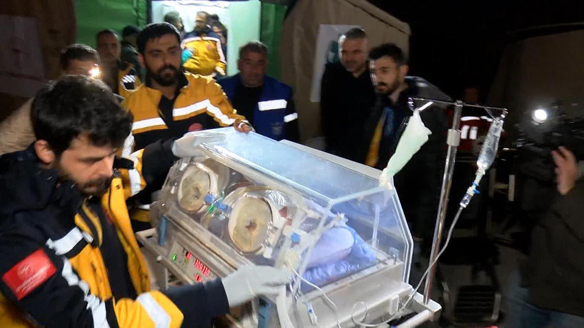 Deprem korkusuyla erken doğum yaptı - Resim: 2