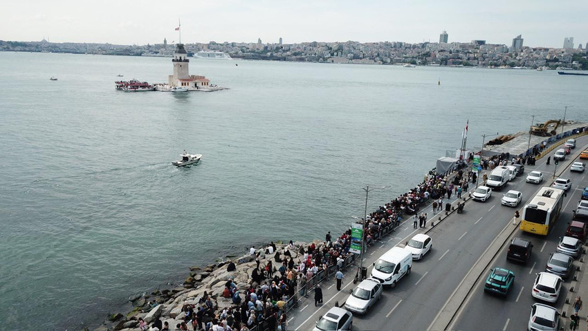 Kız Kulesi'nde metrelerce kuyruk oluştu - Resim: 4