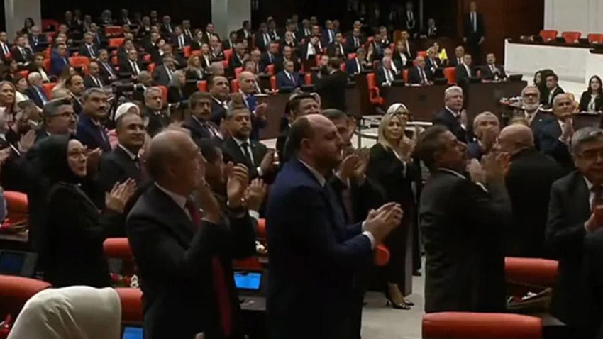 Meclis'teki 3 parti Erdoğan gelince ayağa kalkmadı - Resim: 3