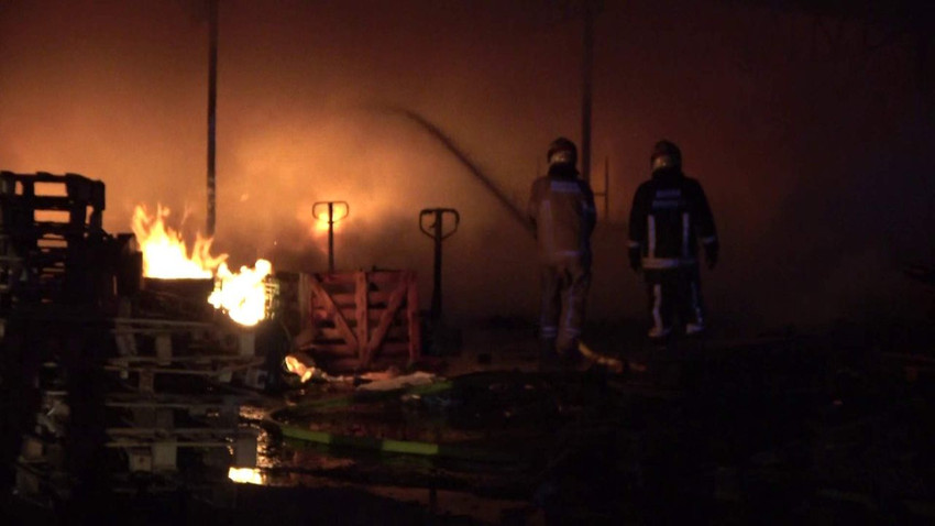 Bursa’da palet fabrikasında korkutan yangın - Resim: 2