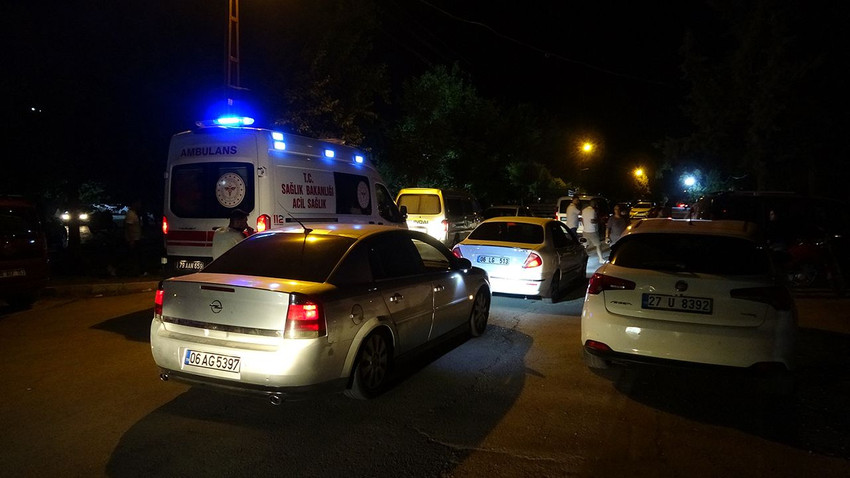 Önce vatandaşa ardından da polise saldırdılar - Resim: 1