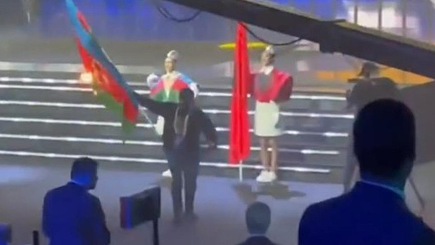 Azerbaycan, bayrak skandalı sonrası sporcularını geri çekti - Resim : 1