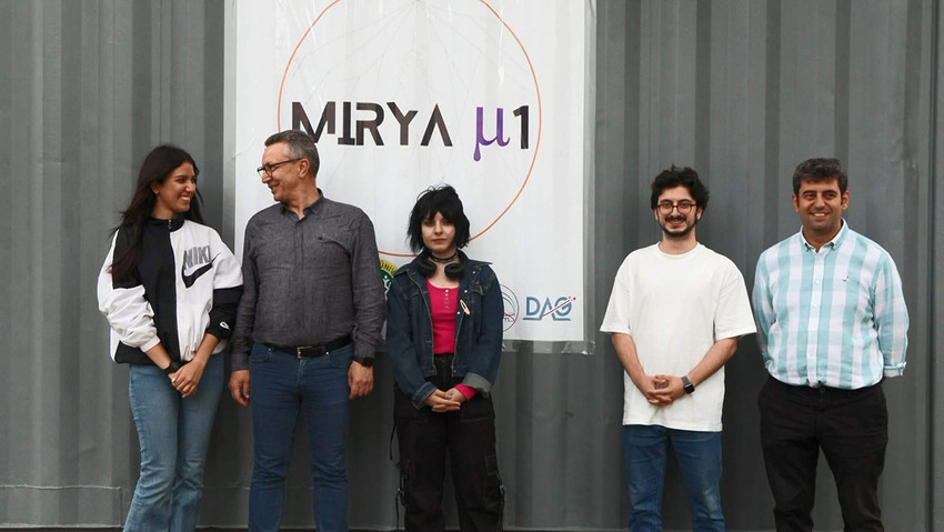 İstanbul Üniversitesi'nde ‘Mirya-1' adı verilen ve gözlemevi statüsünde kabul edilebilecek Türkiye'nin en büyük kozmik ışın dedektörünün yapım süreci tamamlandı. 