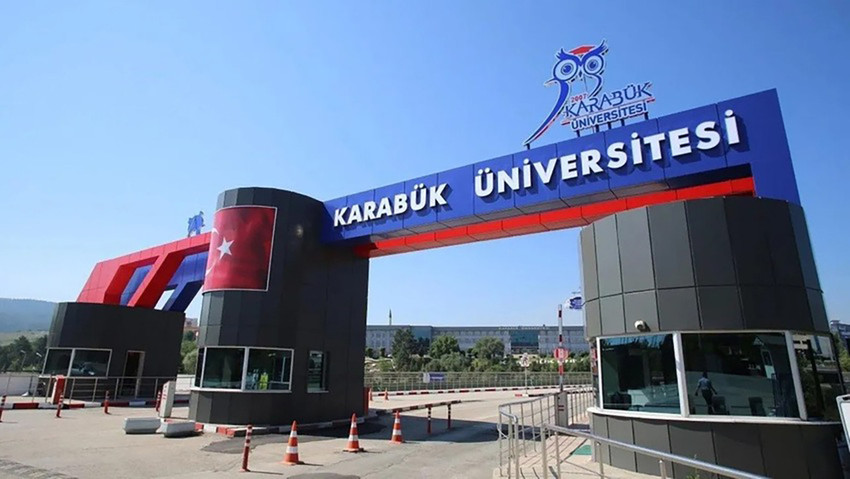 Karabük Üniversitesi'ndeki AIDS iddialarının ardından sosyal medyada yapılan paylaşımlara ilişkin 8 kişi gözaltına alındı.