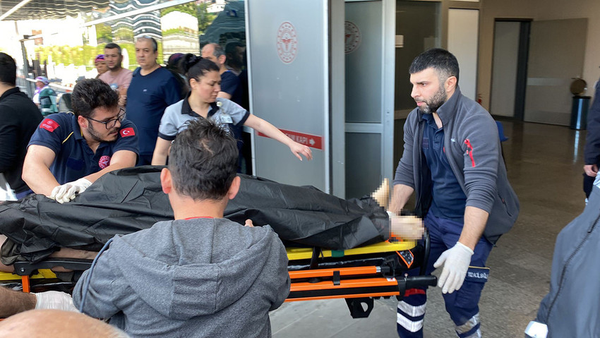 Zonguldak’ta özel olarak işletilen bir maden ocağında meydana gelen göçükte kalan 2 işçiden biri hayatını kaybetti.