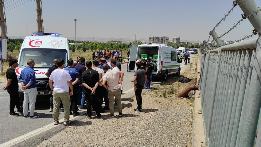 Şanlıurfa'da 5 gündür kayıp olarak aranan 15 yaşındaki lise öğrencisi kızın cesedi sulama kanalında bulundu. 