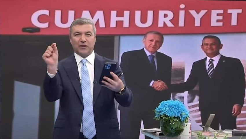 Cumhurbaşkanı Erdoğan'ın 18 yıl sonra CHP Genel Merkezi’ne giderek görüştüğü CHP lideri Özgür Özel yaklaşık 1,5 saat süren görüşmeyi tek kelimeyle yorumladı.