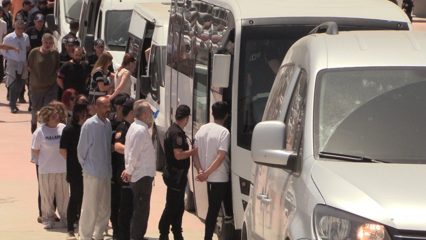 Yalova merkezli 5 ilde gerçekleştirilen devre mülk dolandırıcılığı operasyonda gözaltına alınan 29 zanlıdan 11'i tutuklanırken, tutuklananların arasında ünlü oyuncu Yusuf Atala da yer aldı.