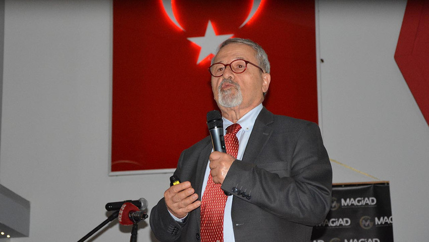 Prof Dr. Naci Görür katıldığı canlı yayında İstanbul'u işaret etti ve megakentteki her 3 konuttan 2'sinin yıkılabileceğini ve nüfusun yüzde 20'sinin risk altında olduğunu söyledi.