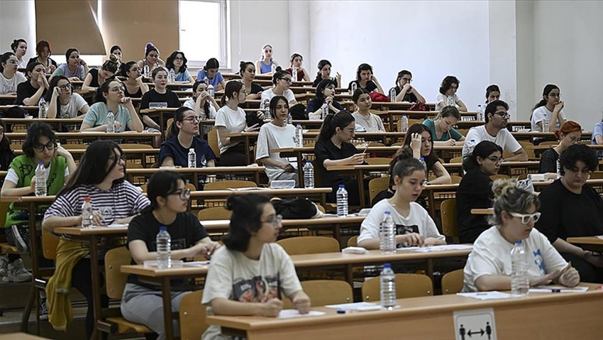 ÖSYM Başkanlığı, YKS ek tercihlerinin 6-11 Eylül tarihleri arasında yapılacağını duyurdu.