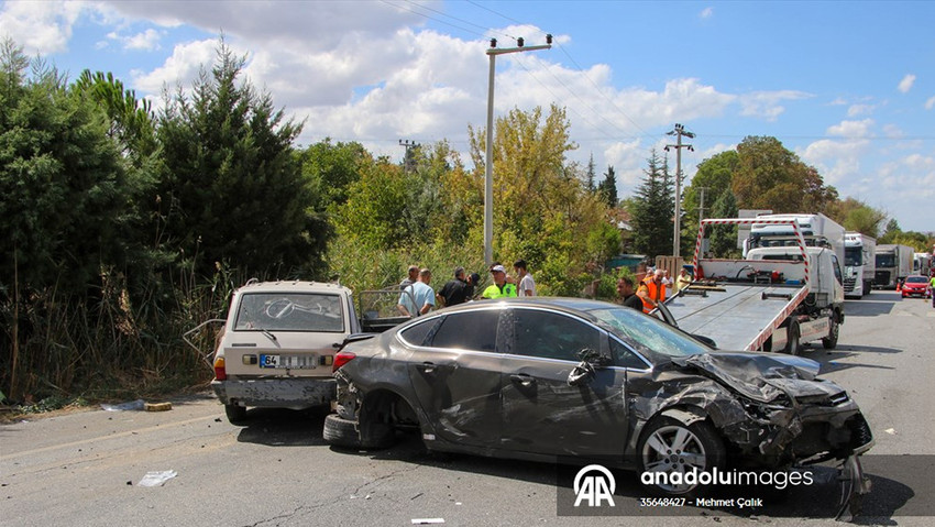 Uşak'ta trafik kazası: 1 Kişi hayatını kaybetti - Resim : 1