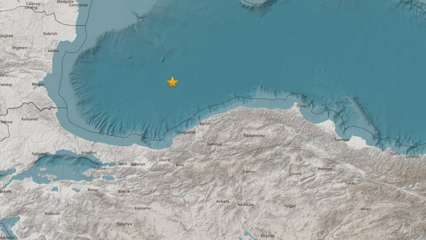 Bartın açıklarında 4.8 büyüklüğünde deprem meydana geldi. Deprem çevre illerde de hissedildi.