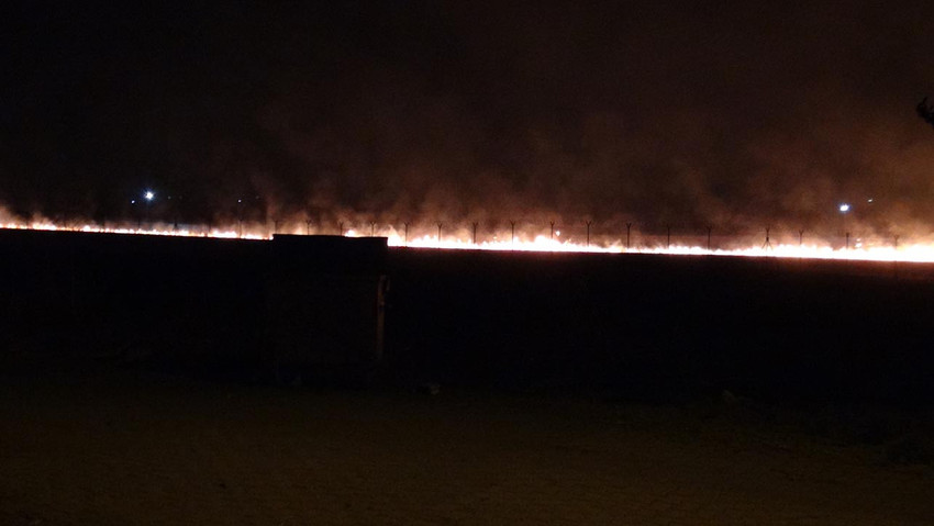 Suriye tarafından atılan roket, Kilis'te mayınlı bölgeye düştü. Güvenlik kaynakları, sınır birliklerinin karşılık verdiği iddialarını yalanladı.