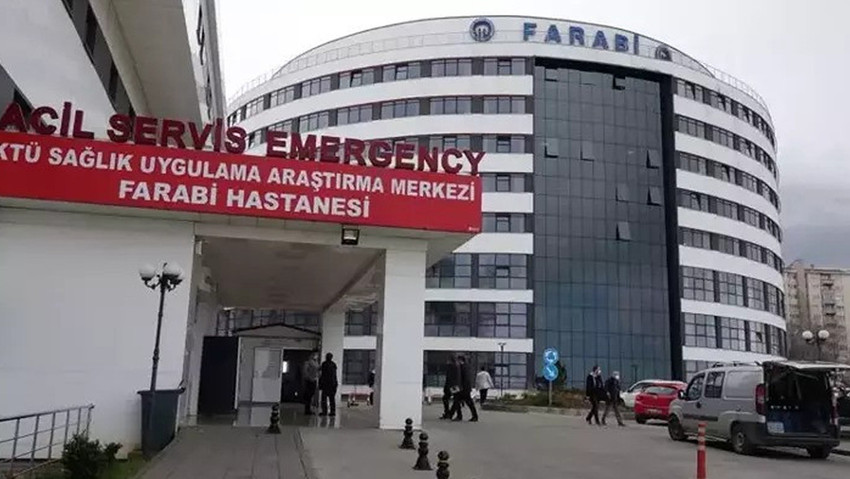 Trabzon'da Karadeniz Teknik Üniversitesi (KTÜ) Farabi Hastanesi’nde MR kabininde kamerayla görüntü aldığı tespit edilen müteahhit firma personelinin işine son verilirken, hakkında adli işlem başlatıldığı belirtildi. 