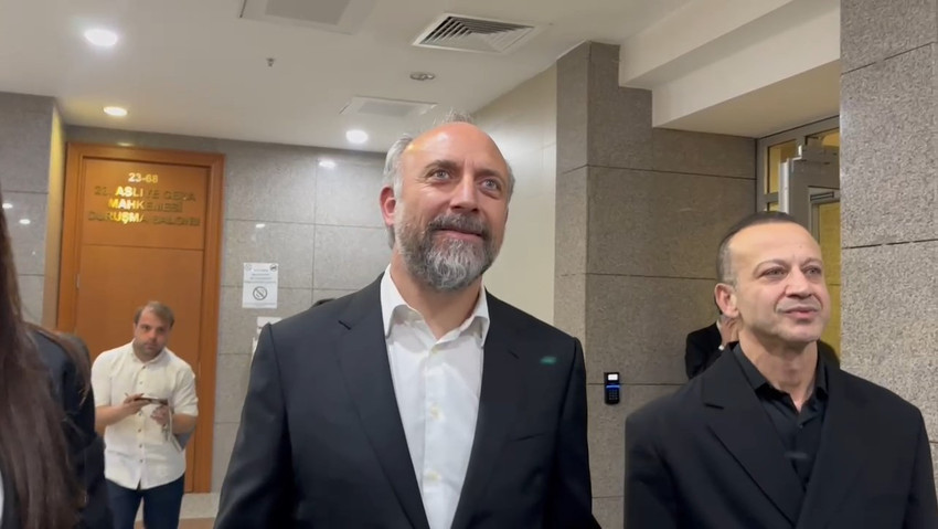 ''Yalan tanıklık'' suçundan haklarında 4 yıla kadar hapis cezası istenen oyuncular Halit Ergenç ve Rıza Kocaoğlu hakim karşısına çıktı.