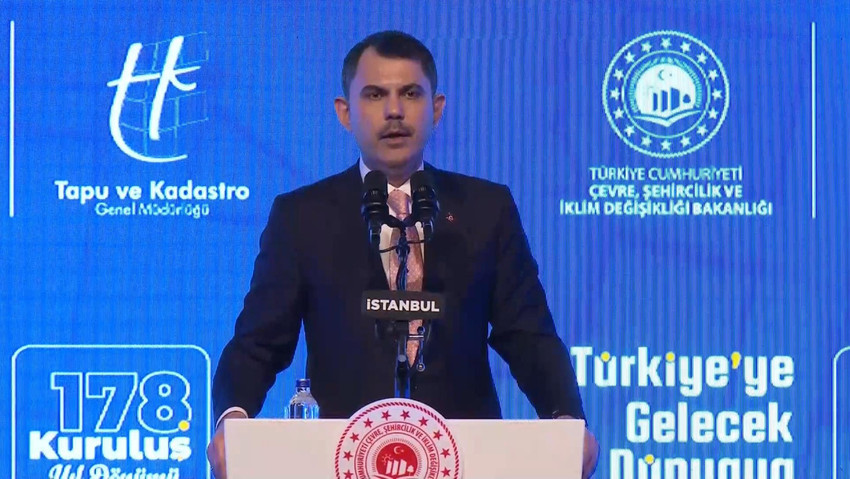Çevre, Şehircilik ve İklim Değişikliği Bakanı Murat Kurum, ''Orman vasfını yitirmiş tüm alanlarda tespit çalışmalarını bu yıl sonuna kadar tamamlayacağız. Bu alanların kullanıcılarını belirleyip yıllardır tapu bekleyen vatandaşlarımıza tapularını kazandıracağız'' dedi.
