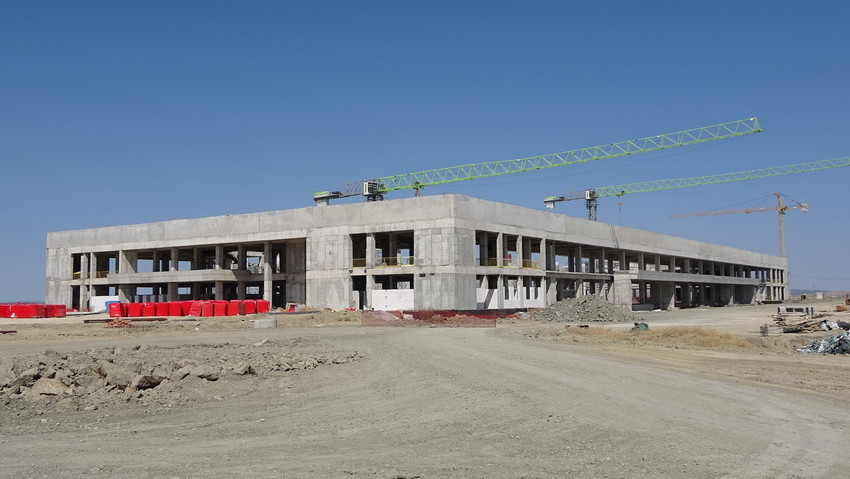 Ulaştırma ve Altyapı Bakanı Abdulkadir Uraloğlu, Yozgat Havalimanı'ndaki incelemeleri sırasında yaptığı açıklamada Yozgat Havalimanı 2026 bitmeden açılacağını duyurdu.