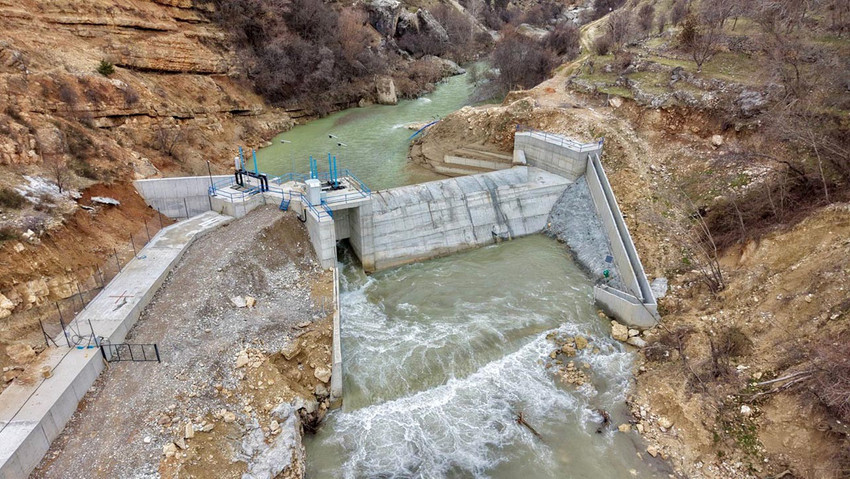 Tunceli'nin biyo&ccedil;eşitlilik a&ccedil;ısından en zengin noktalarından biri olan &Ccedil;emişgezek il&ccedil;esinde, Tağar Vadisi &uuml;zerindeki ekosistemi tehdit eden HES ve reg&uuml;lat&ouml;r projesi hakkında nihai karar verildi. B&ouml;lge halkının ve &ccedil;evrecilerin uzun s&uuml;redir y&uuml;r&uuml;tt&uuml;ğ&uuml; hukuk m&uuml;cadelesi, mahkemenin iptal kararıyla sonu&ccedil;landı.