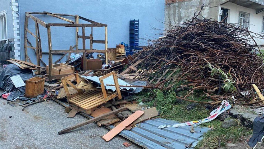 Yağışlar Bursa'yı birbirine kattı! Ev ve iş yerleri sular altında - Resim: 3