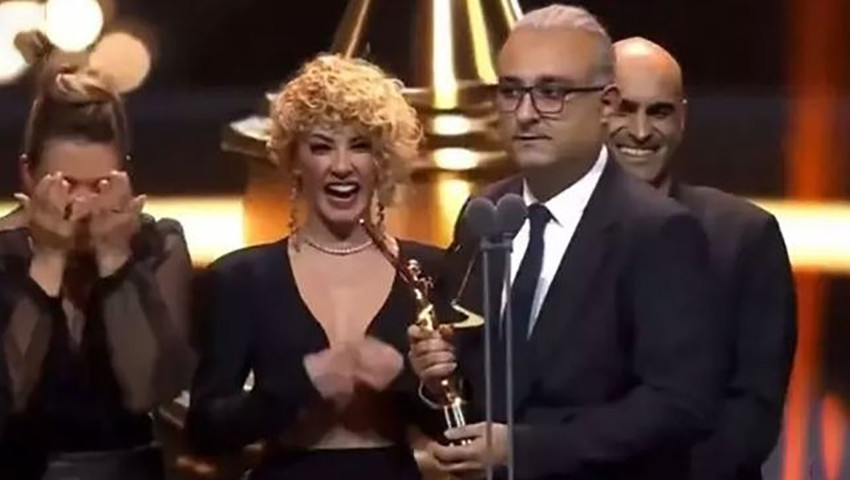 Altın Kelebek Ödül Töreni'nde En İyi Romantik Komedi Erkek Oyuncusu ödülünü kazanan Kerem Bürsin'in sahnede yaptığı konuşma olay oldu. 