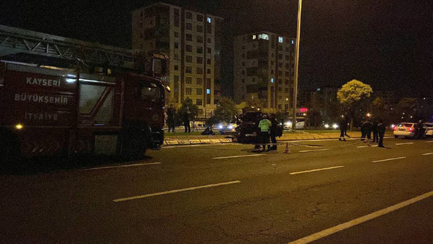 Kayseri'de meydana gelen trafik kazasında Wushu Kung Fu Avrupa Şampiyonu Buket Kaya hayatını kaybetmişti. Davanın ilk duruşmasında taraflar şikayetçi olmayınca tutuklu zanlı tahliye oldu. Tahliye olan sanığın avukatı, müvekkilinin yakınları tarafından Kaya'nın ailesine 4 milyon TL ödendiğini ve şikayetten vazgeçildiğini açıkladı.