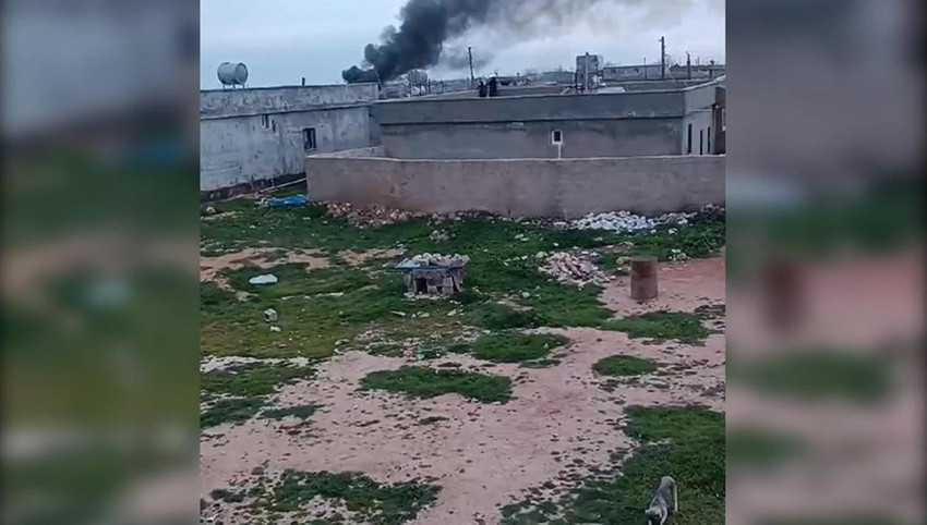 Şanlıurfa'nın Harran ilçesinde yerel seçimlerde muhtar adaylığı konusunda akraba iki aile arasında çıkan silahlı kavgada 1 kişi öldü, 4 kişi yaralandı. 