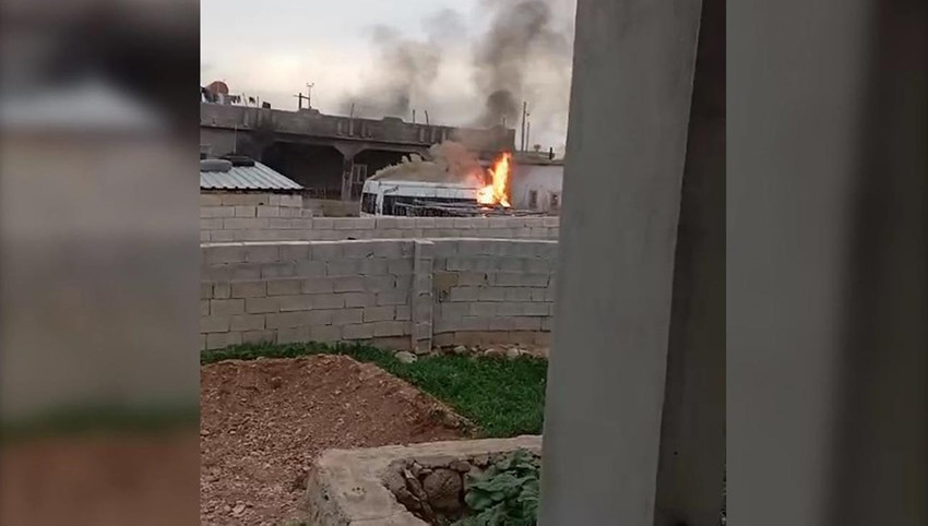 Şanlıurfa'nın Harran ilçesinde yerel seçimlerde muhtar adaylığı konusunda akraba iki aile arasında çıkan silahlı kavgada 1 kişi öldü, 4 kişi yaralandı. 