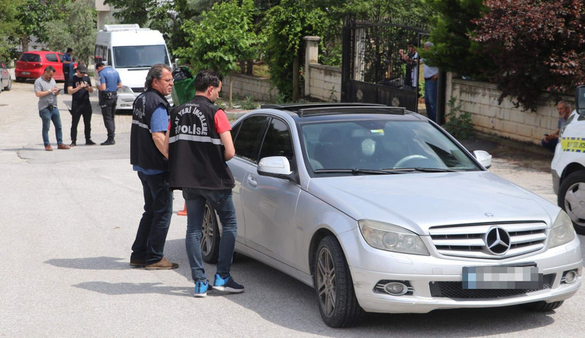 Genç kadına korkunç pusu! Evinin önünde vuruldu - Resim: 1