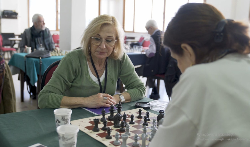 Beşiktaş'ta 65 yaş üstü vatandaşlar için satranç dersleri başladı - Resim : 1