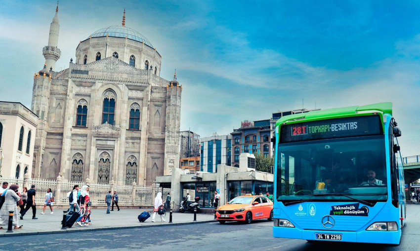 İstanbul Toplu Ulaşımının %55’ini gerçekleştiren İETT yeni, çevreci ve modern araçlarını İstanbul’a kazandırmaya devam ediyor. Bu kapsamda dizelden tamamen elektrikliye çevrilen ilk otobüs seferlerine başladı. 