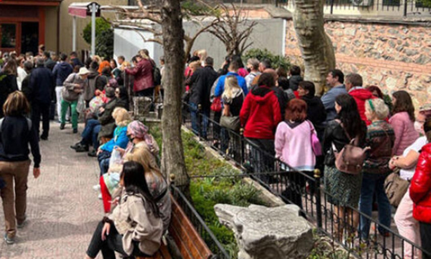 Yüzlerce Bulgar vatandaşı soluğu İstanbul'da aldı - Resim: 1